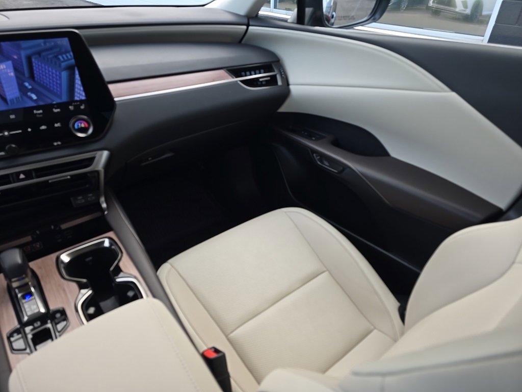 Used 2024 Lexus RX 350 Premium image 25
