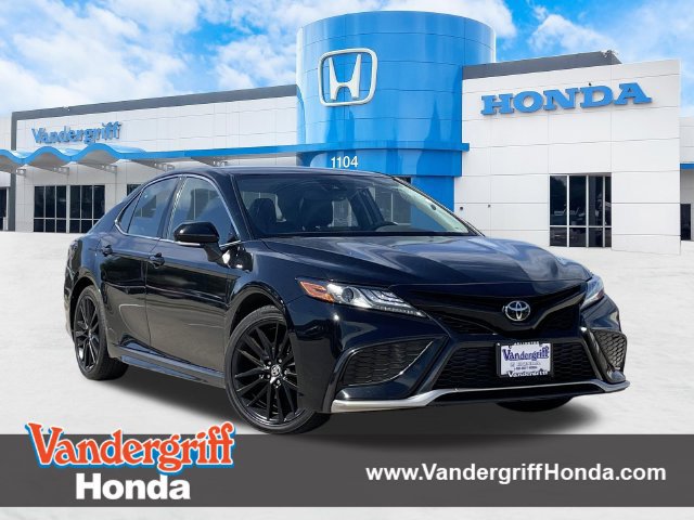 Used 2024 Toyota Camry XSE FWD image 1
