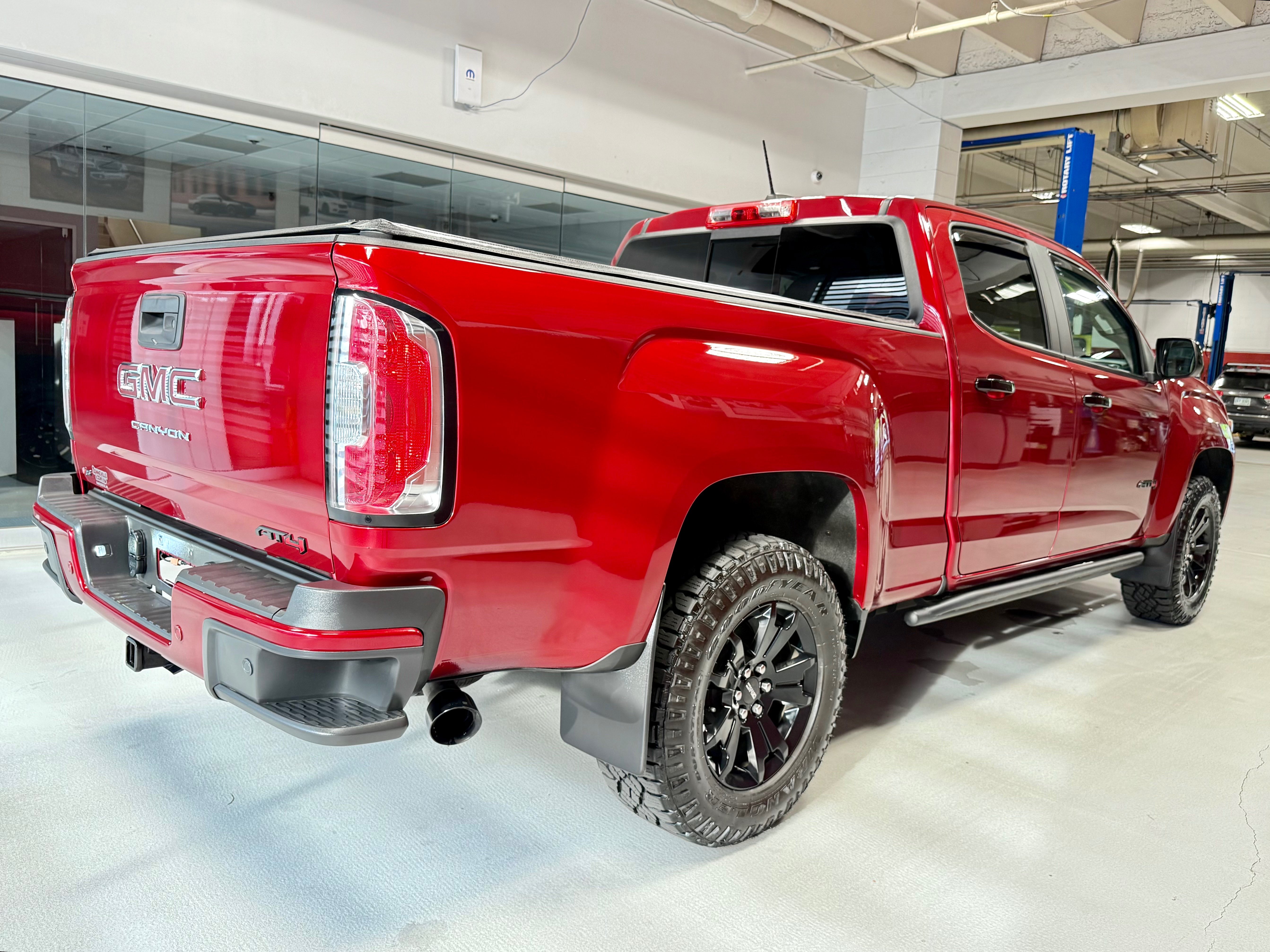 Used 2021 GMC Canyon AT4 AWD/4WD image 9