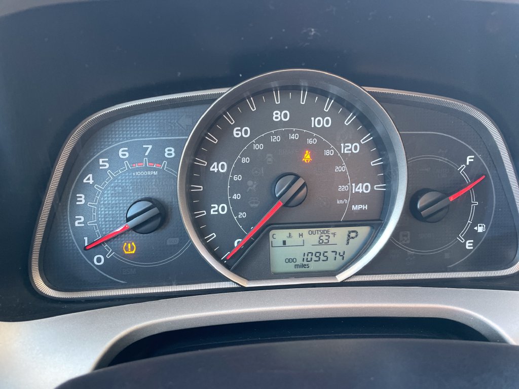 Used 2014 Toyota RAV4 XLE AWD/4WD image 17