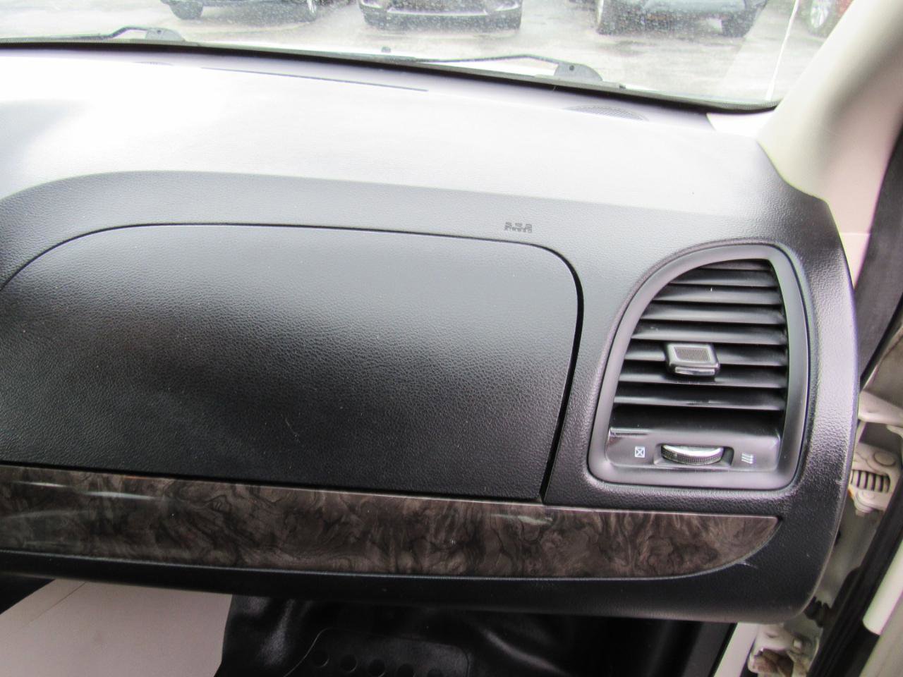 Used 2011 Dodge Grand Caravan image 26