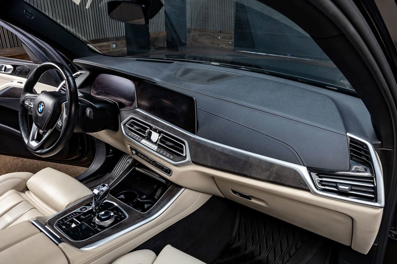 Used 2022 BMW X5 xDrive40i w/ Executive Package image 13