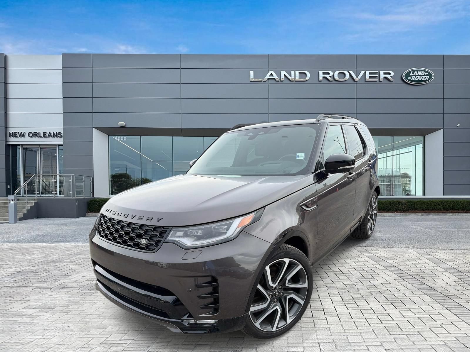 Used 2025 Land Rover Discovery Dynamic SE