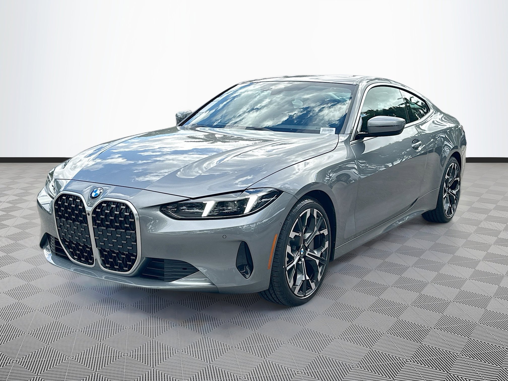 New 2026 BMW 430i Coupe w/ Parking Assistance Package image 3