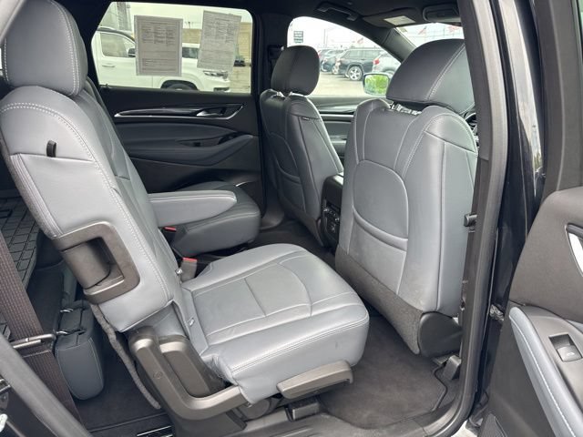Used 2024 Buick Enclave Essence AWD/4WD image 24