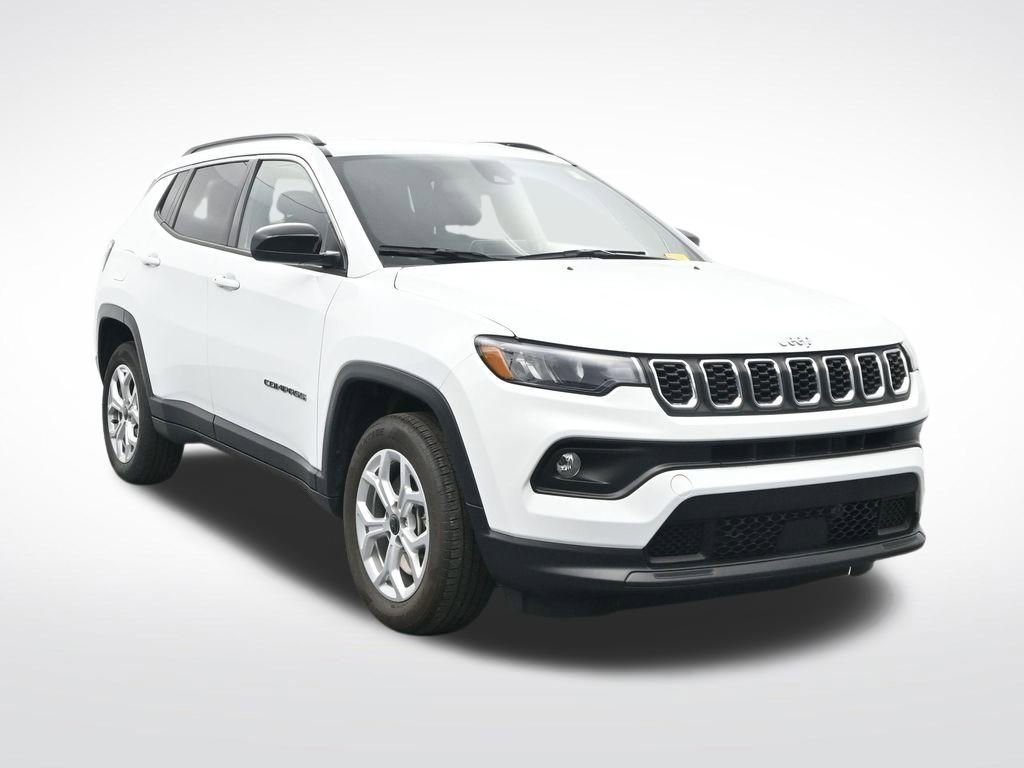 Used 2025 Jeep Compass Latitude video 3
