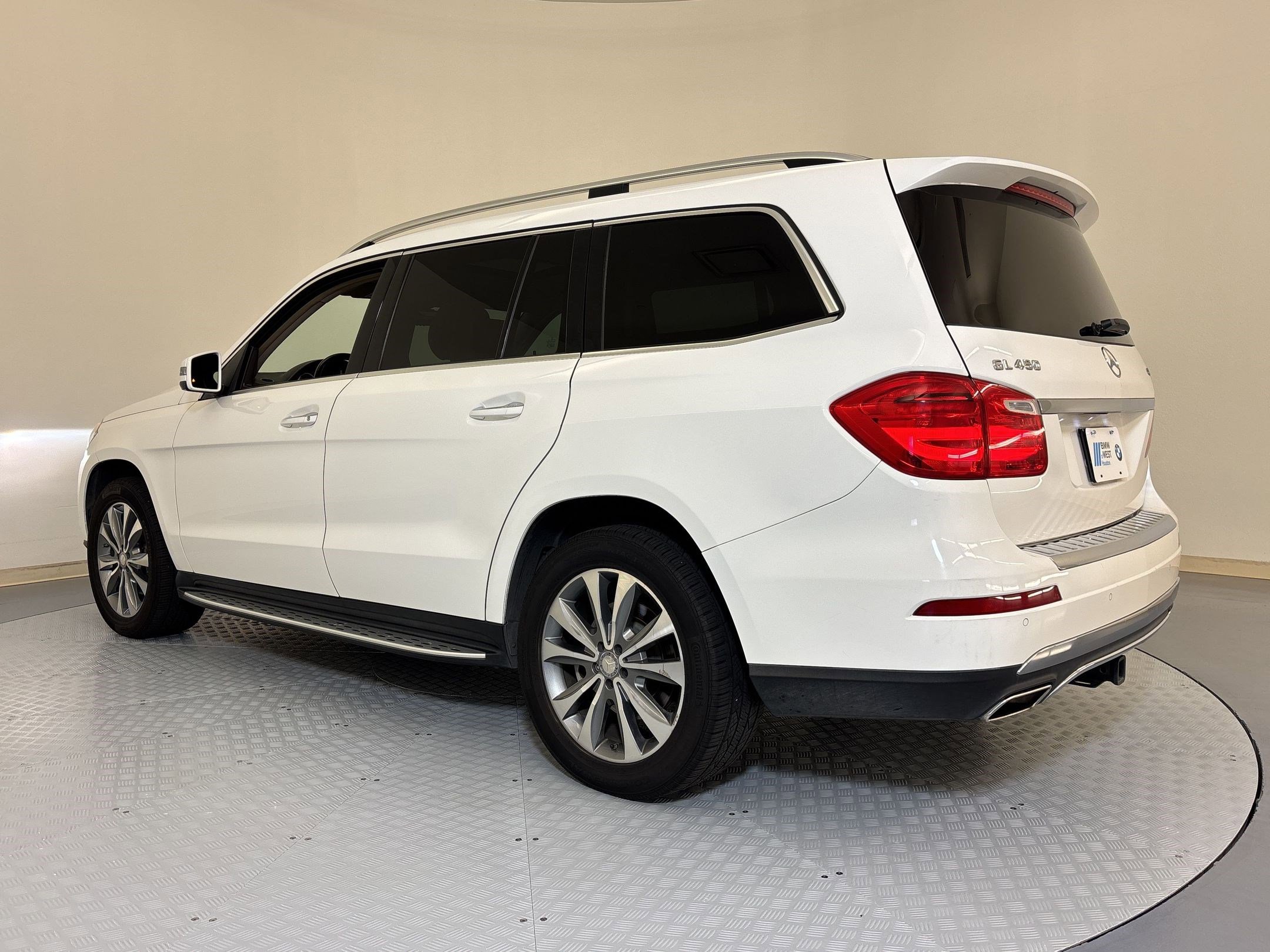 Used 2016 Mercedes-Benz GL 450 4MATIC image 3