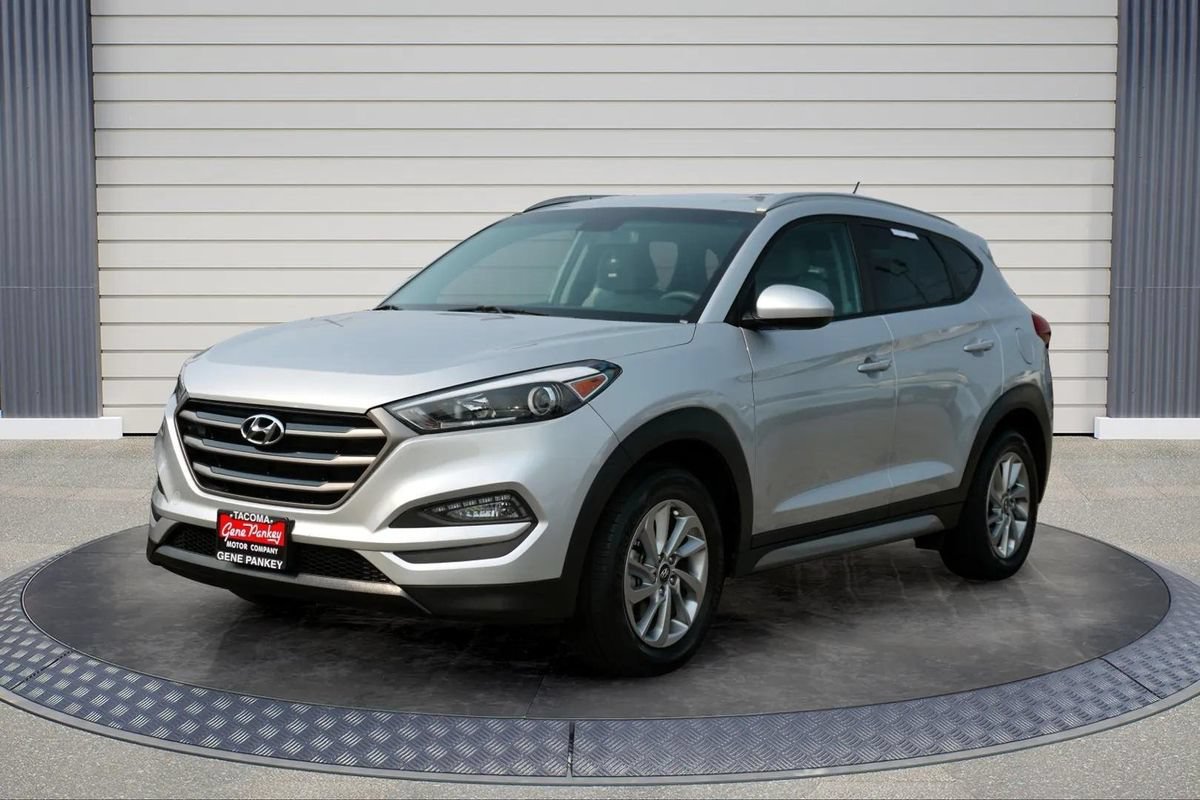 Used 2017 Hyundai Tucson SE w/ SE Popular Package 02 AWD/4WD image 3