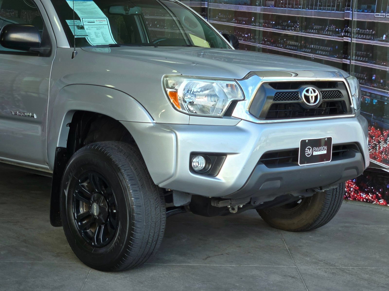 Used 2013 Toyota Tacoma PreRunner w/ SR5 Pkg RWD image 2