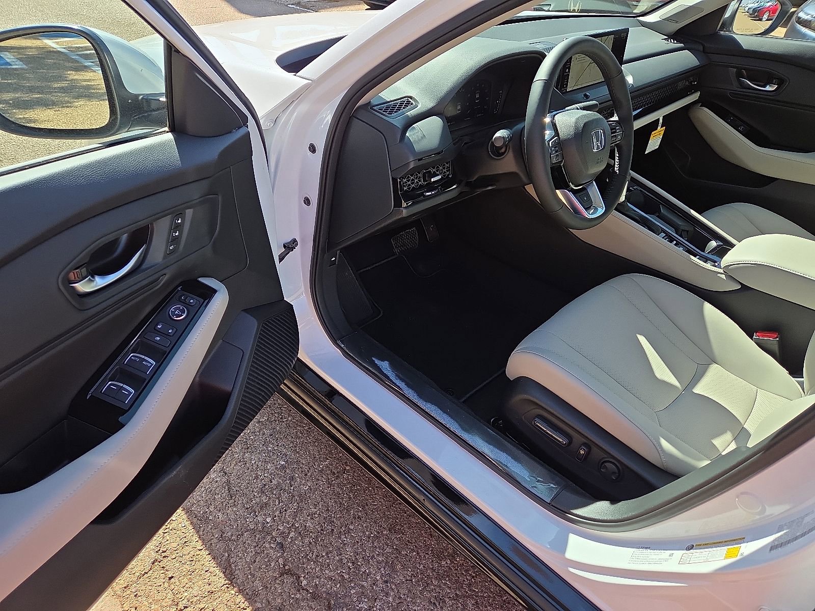 New 2026 Honda Accord Touring image 9