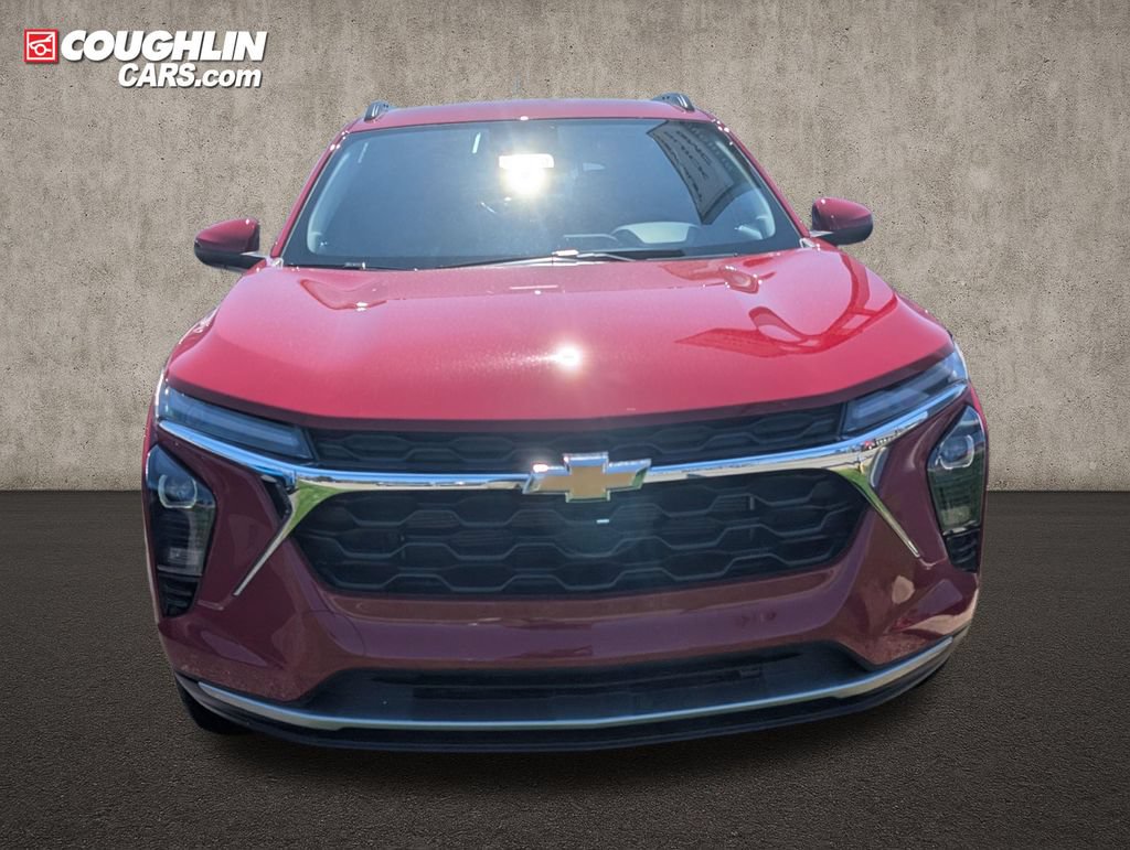 New 2026 Chevrolet Trax LT w/ Driver Confidence Package FWD video 2