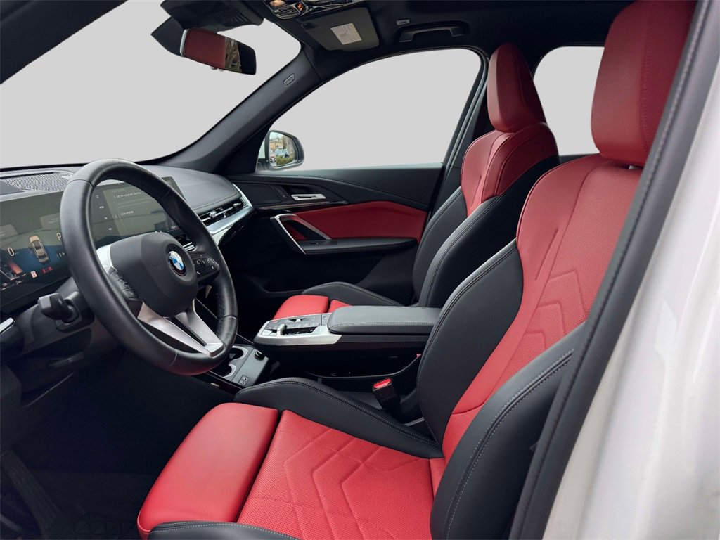 Certified 2025 BMW X1 xDrive28i w/ Technology Package image 12