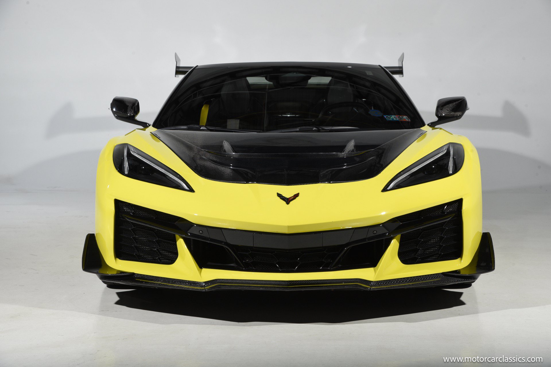Used 2024 Chevrolet Corvette Z06 RWD image 2