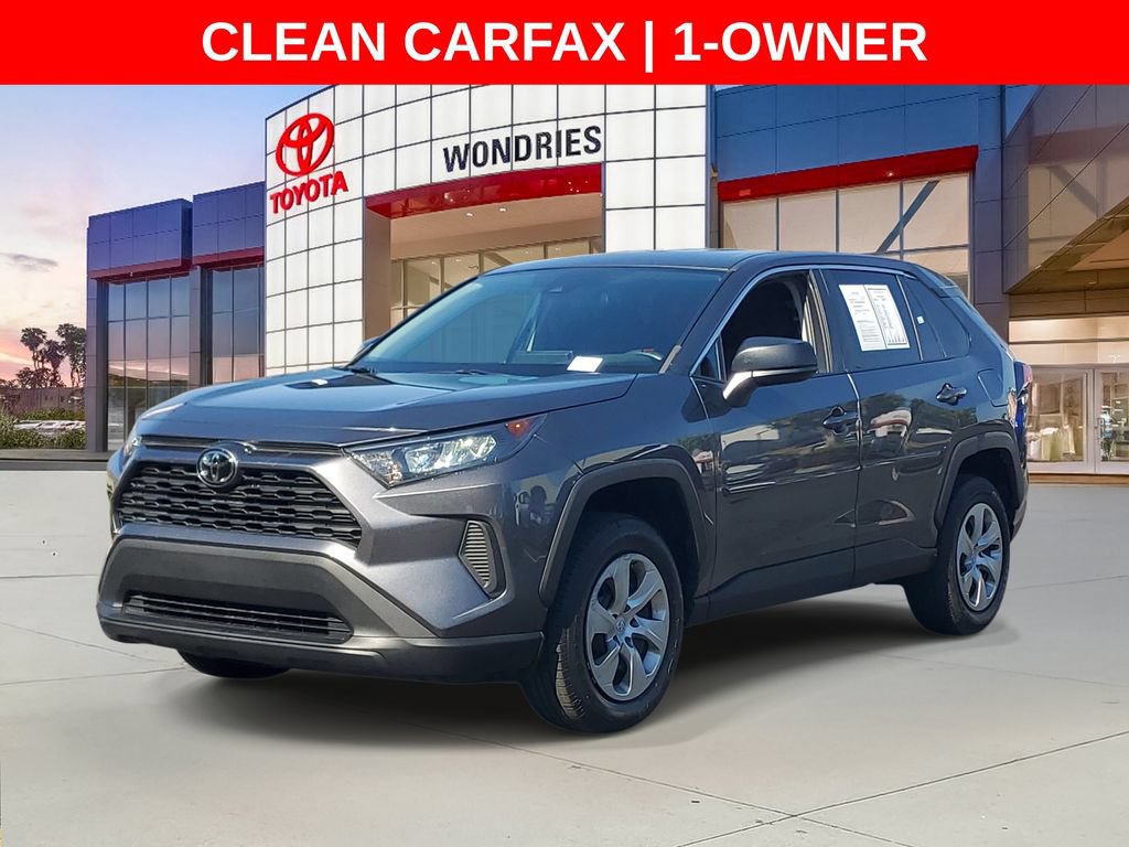 Used 2022 Toyota RAV4 LE FWD image 2