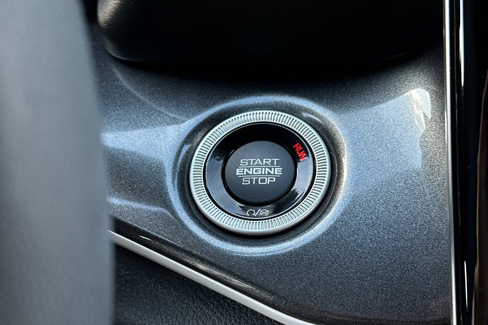 Used 2023 Jeep Grand Cherokee Altitude AWD/4WD image 29