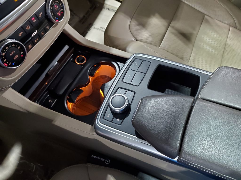Used 2014 Mercedes-Benz GL 450 4MATIC image 38