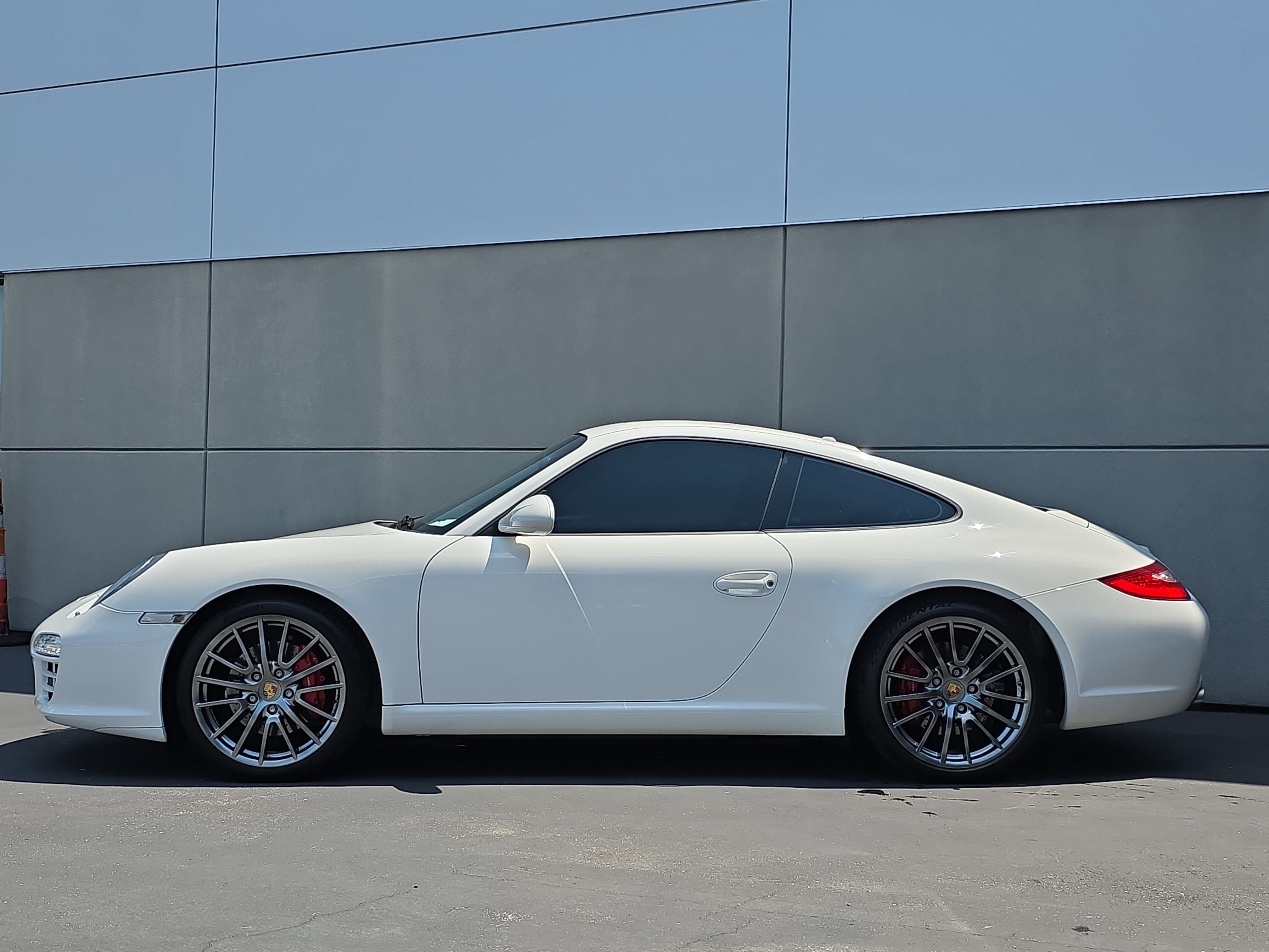 Used 2009 Porsche 911 Carrera S RWD image 2