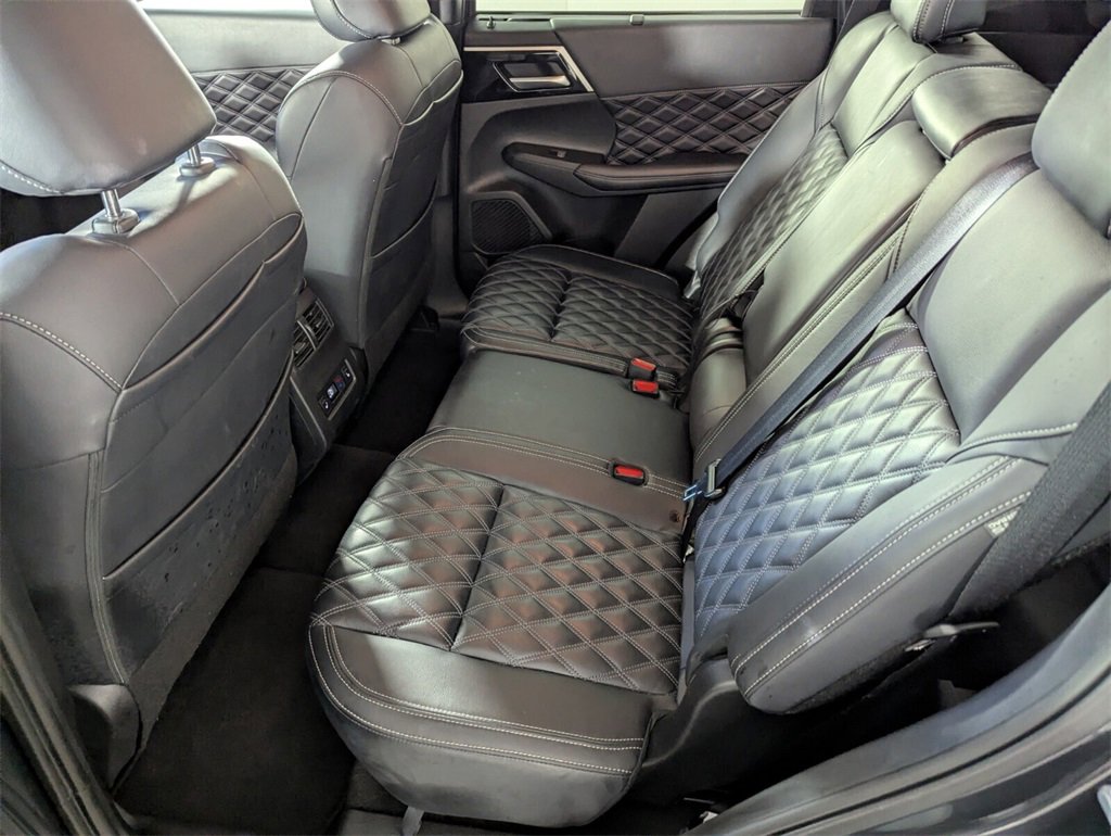 Used 2024 Mitsubishi Outlander SEL image 14