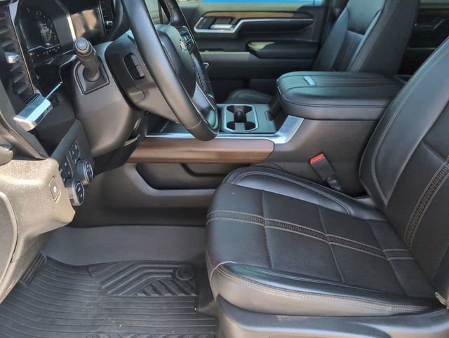 Used 2024 Chevrolet Silverado 2500 High Country w/ Z71 Off-Road Package image 25