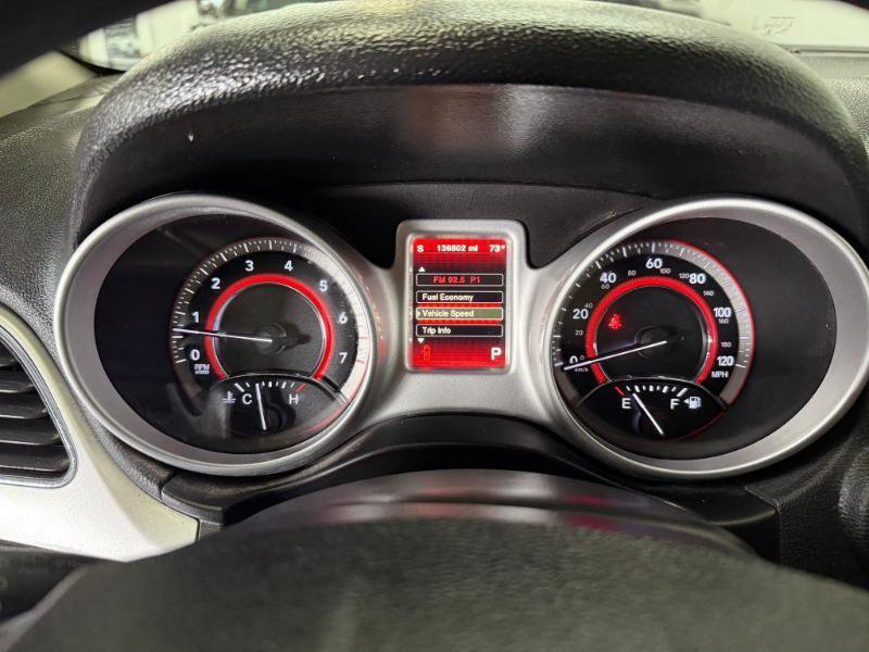 Used 2018 Dodge Journey SXT image 12