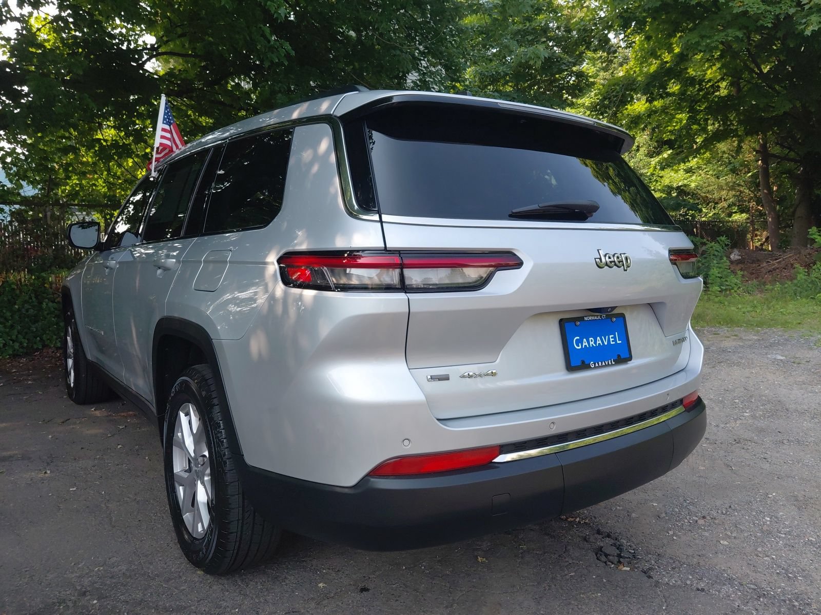 Used 2021 Jeep Grand Cherokee L Limited AWD/4WD image 37