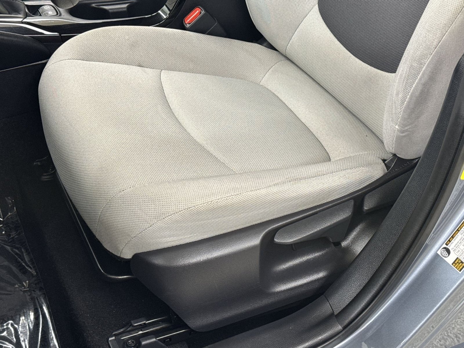 Used 2020 Toyota Corolla L FWD image 26