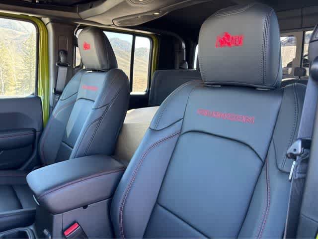 New 2025 Jeep Gladiator Rubicon AWD/4WD image 22