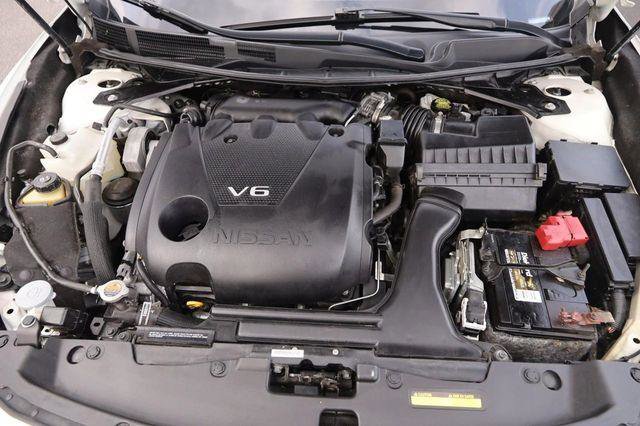 Used 2018 Nissan Maxima Platinum image 30