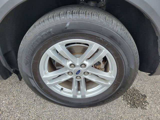 Used 2023 Ford Explorer XLT w/ Equipment Group 202A RWD image 6