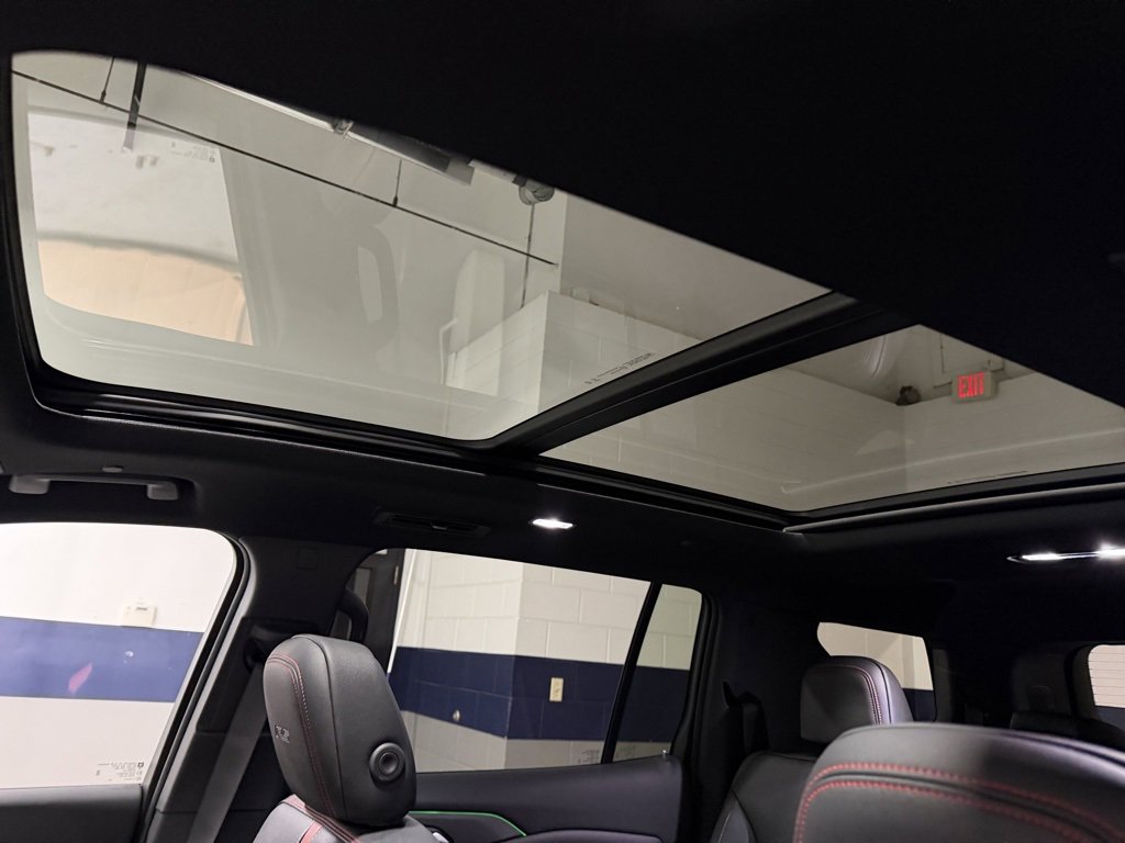 New 2026 Chevrolet Traverse RS image 25