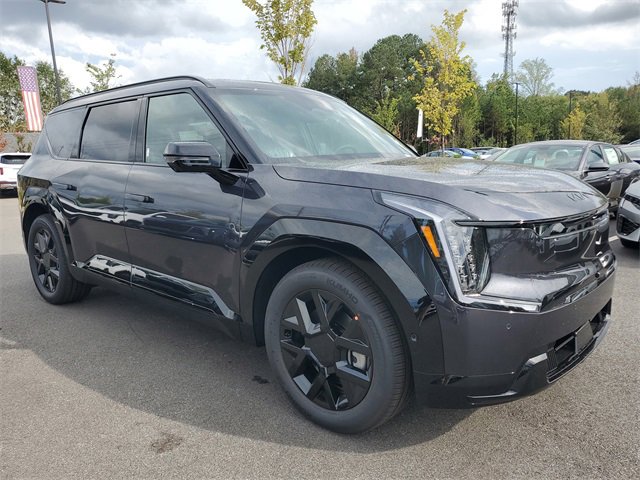 New 2026 Kia EV9 Land w/ Nightfall Edition Package image 3