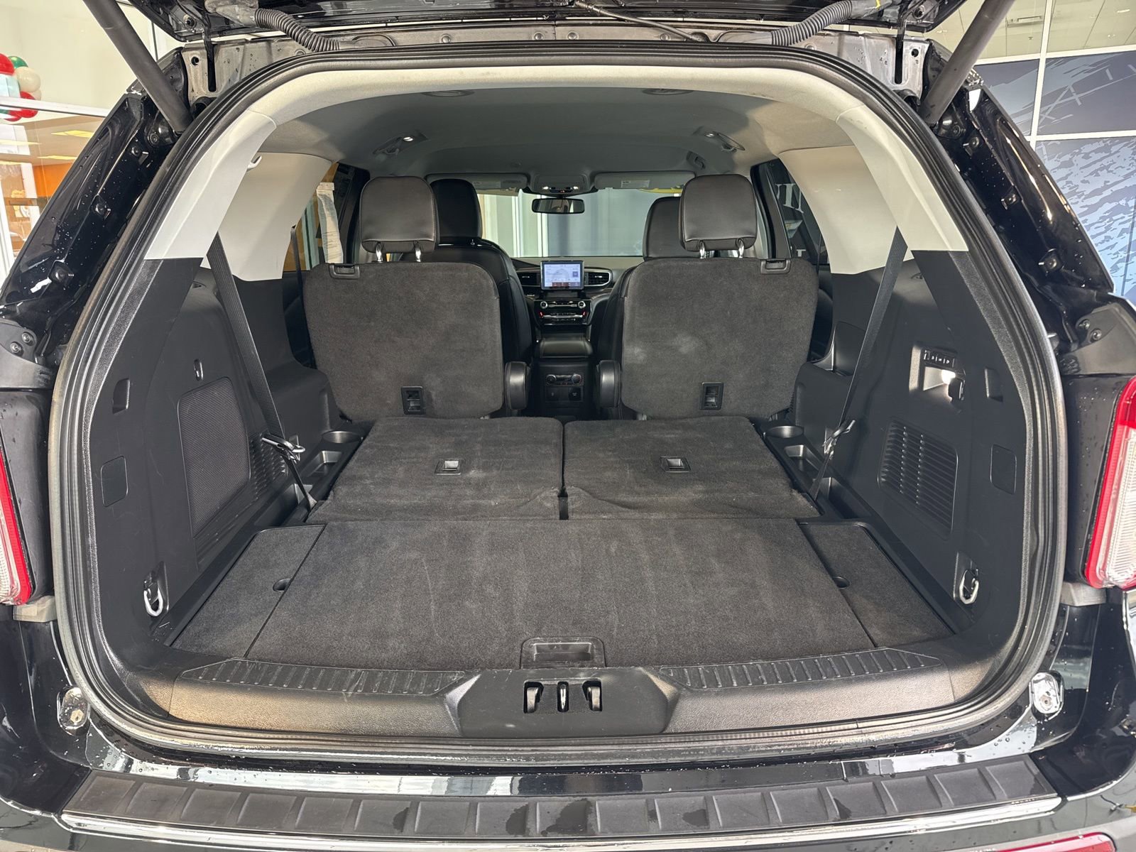 Used 2023 Ford Explorer Limited w/ Equipment Group 301A image 15