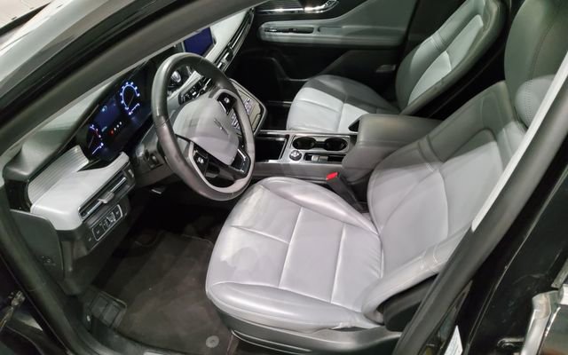 Used 2022 Lincoln Corsair AWD w/ Equipment Group 101A image 13