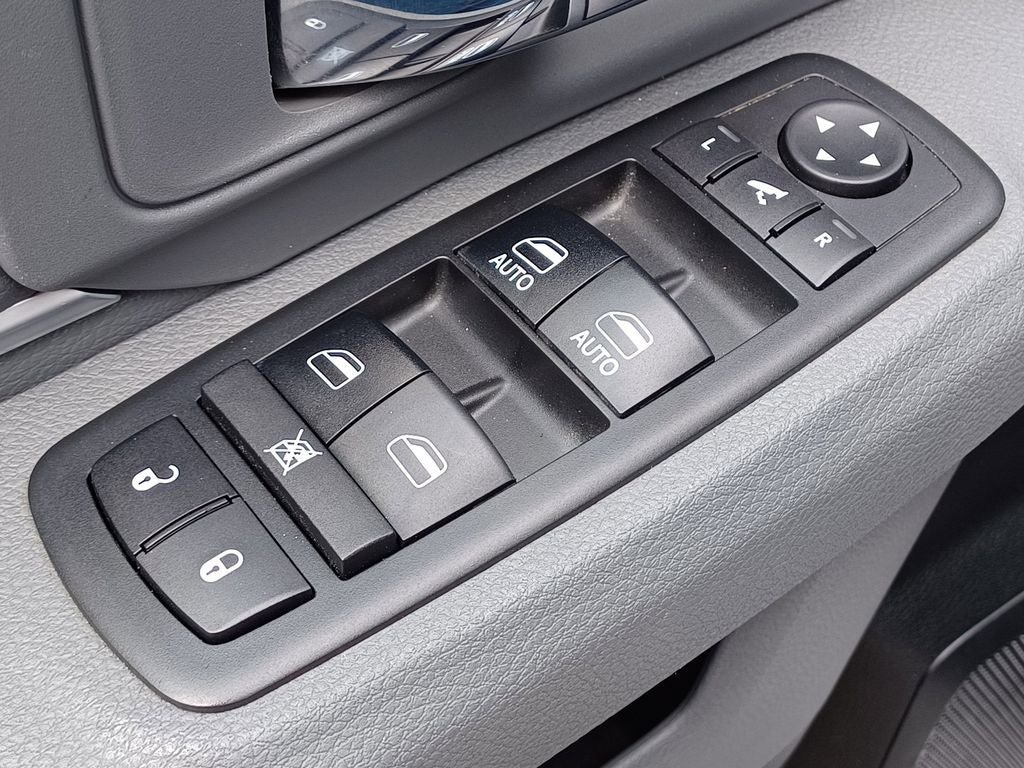 Used 2018 RAM 1500 Big Horn AWD/4WD image 12