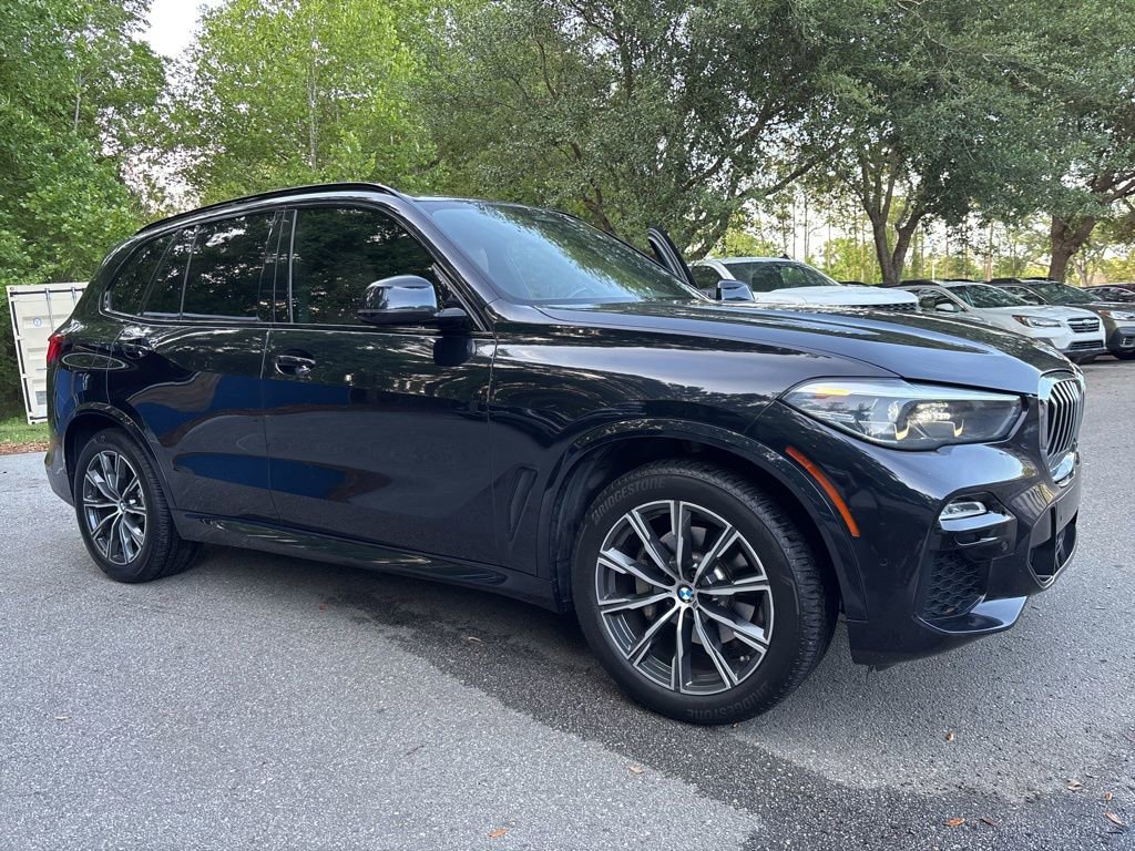 Used 2019 BMW X5 xDrive40i w/ M Sport Package AWD/4WD image 1