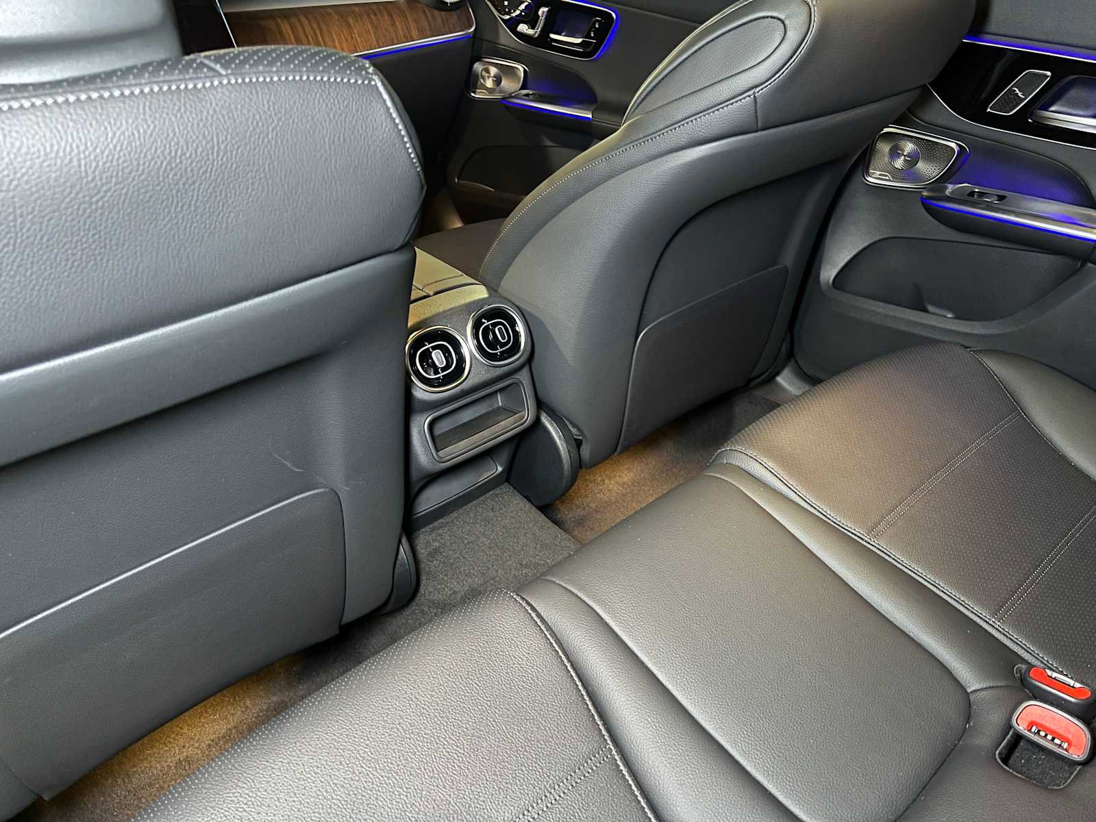 New 2025 Mercedes-Benz GLC 300 4MATIC image 18