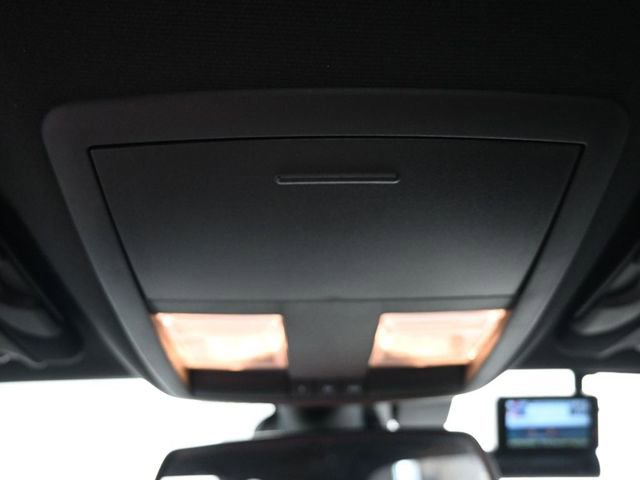 Used 2020 Dodge Challenger R/T Scat Pack w/ Shaker Package image 32