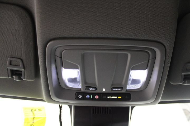 Used 2022 GMC Sierra 1500 SLT w/ SLT Convenience Package AWD/4WD image 45