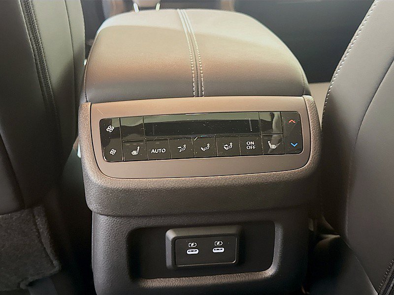 New 2026 Nissan Pathfinder SL w/ SL Premium Package AWD/4WD image 26