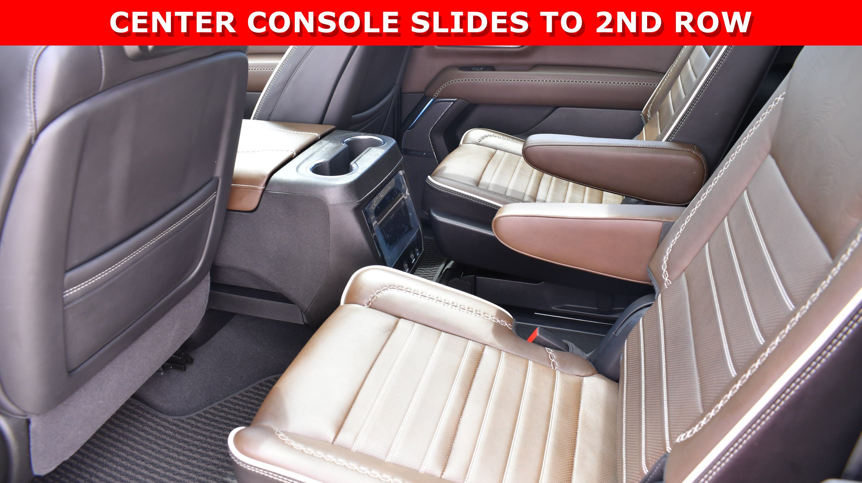 Used 2025 GMC Yukon XL Denali Ultimate AWD/4WD image 35