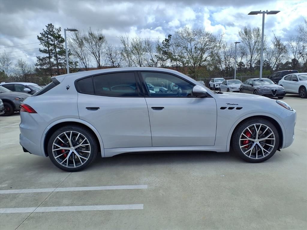 New 2026 Maserati Grecale Modena image 5