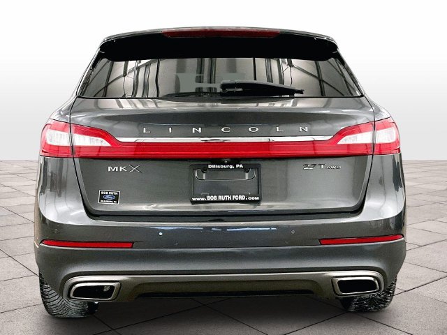 Used 2017 Lincoln MKX Reserve w/ Driver Assistance Package AWD/4WD image 4