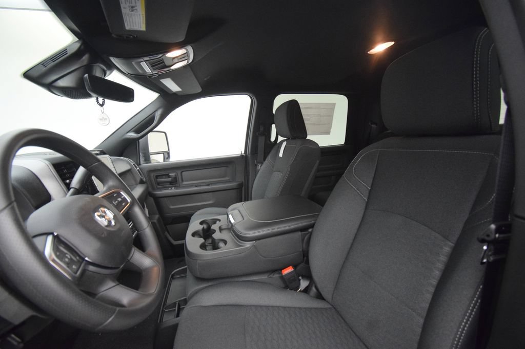 New 2026 RAM 2500 Tradesman AWD/4WD image 33