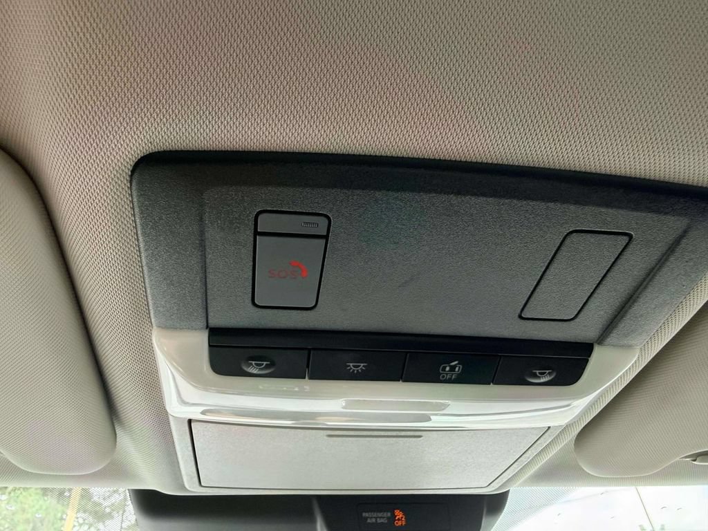 Used 2024 Mitsubishi Outlander SE FWD image 30