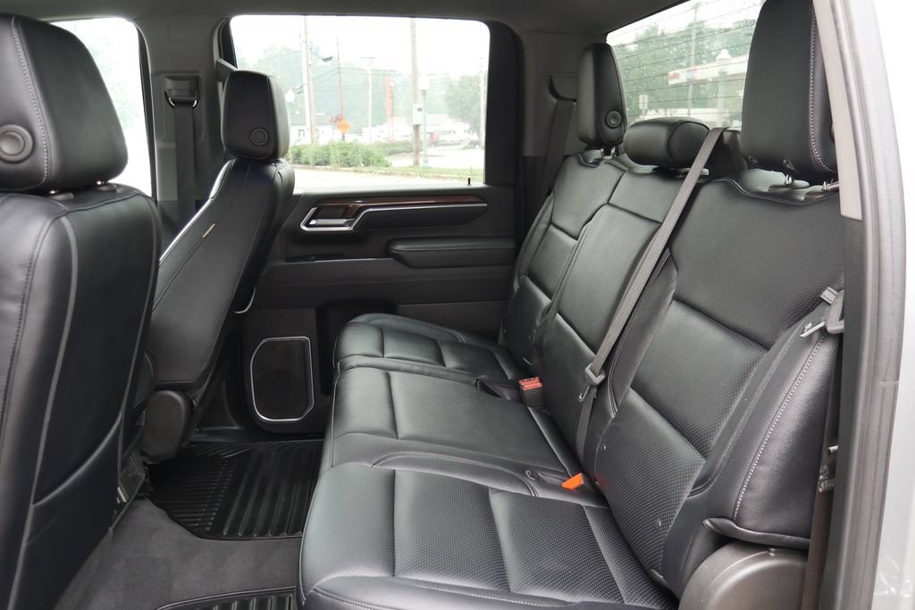 Used 2025 Chevrolet Silverado 2500 LT w/ Safety Package AWD/4WD image 26