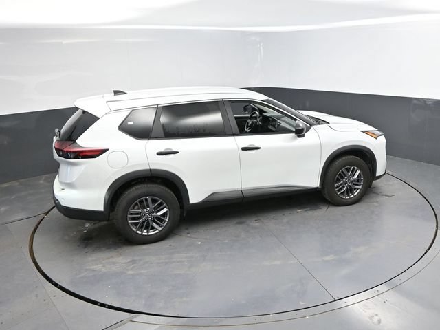 Used 2024 Nissan Rogue S AWD/4WD image 39