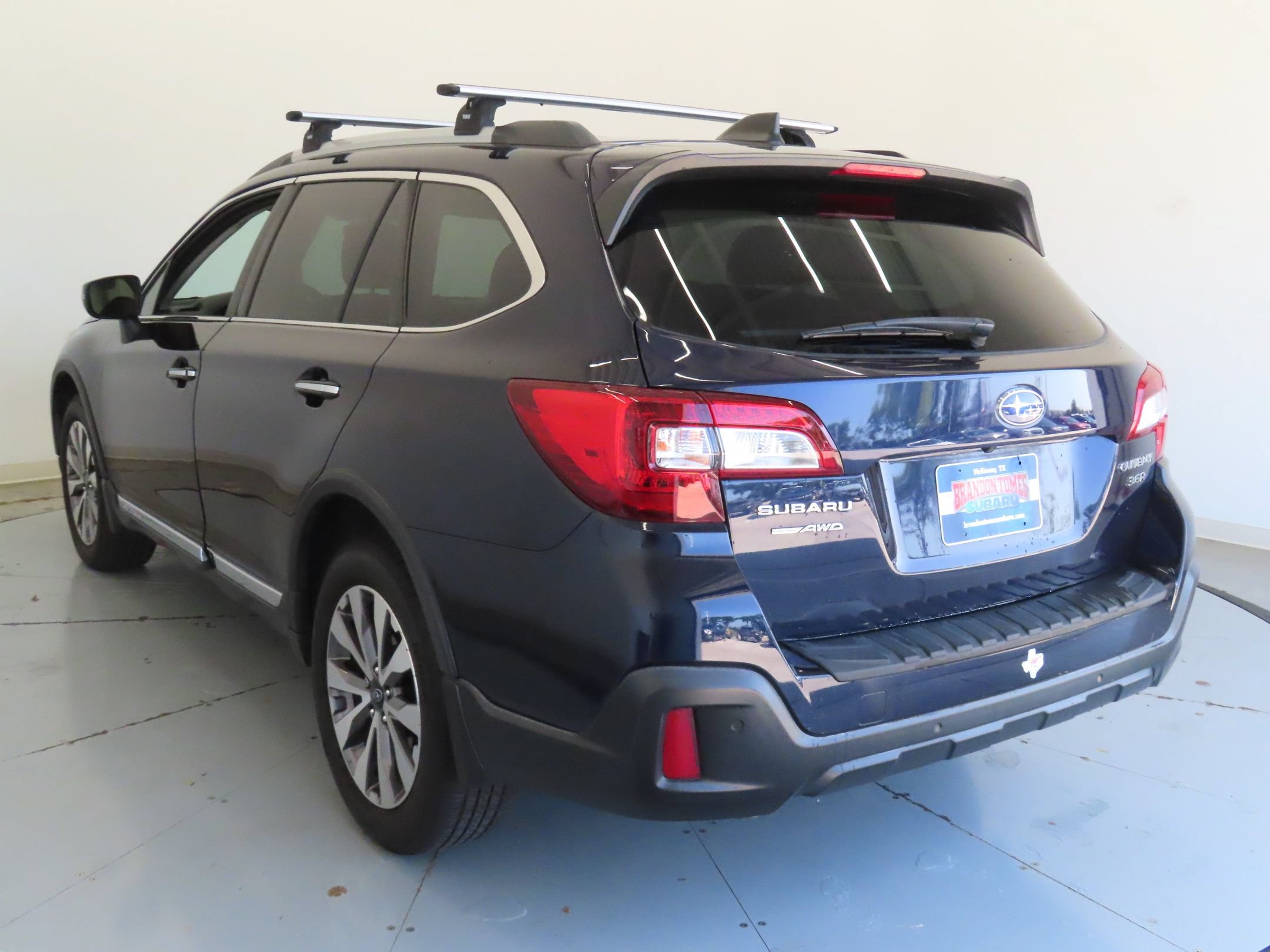 Used 2018 Subaru Outback 3.6R Touring w/ Protection Package #1 AWD/4WD image 6