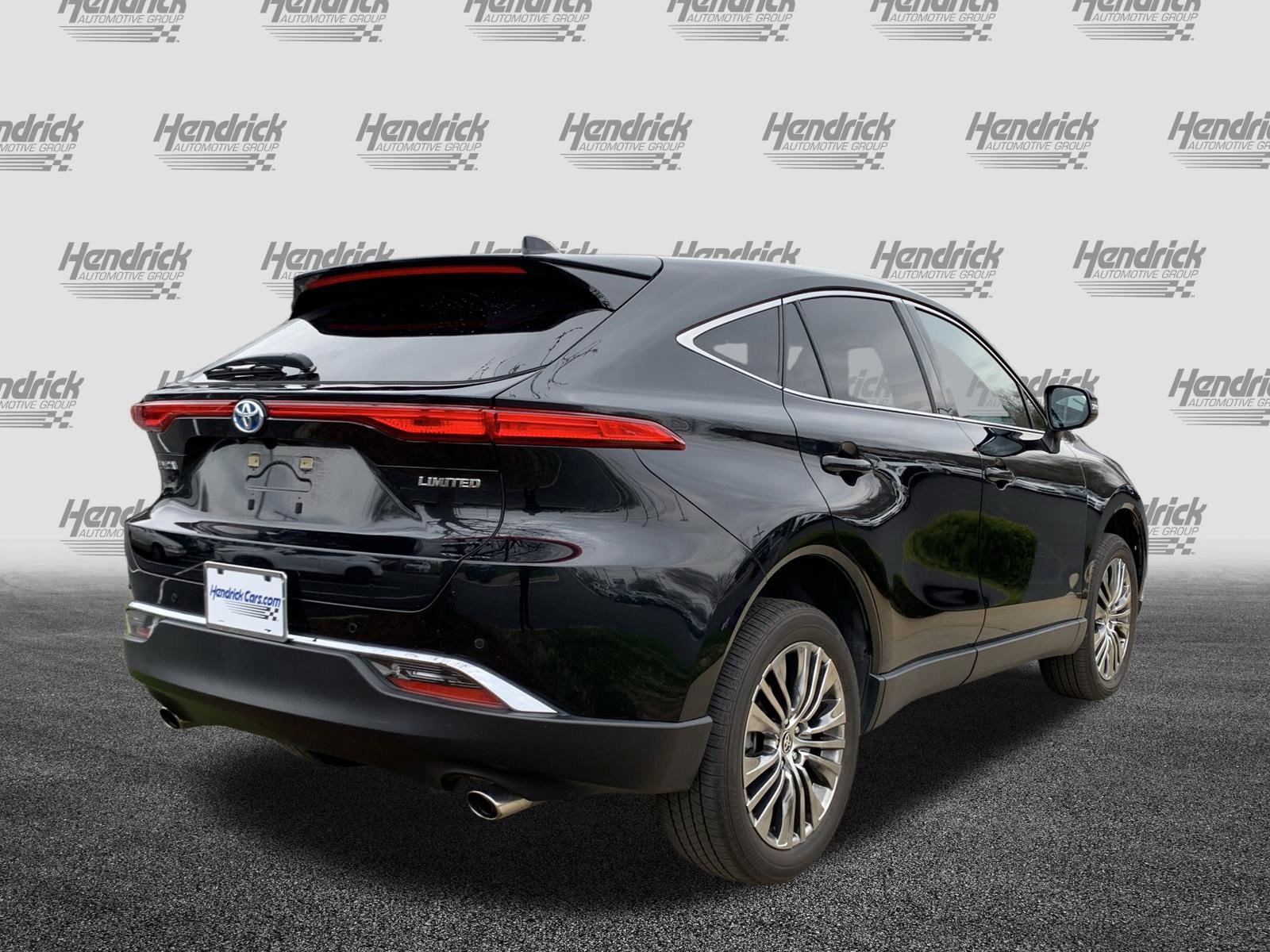 Used 2024 Toyota Venza Limited image 10