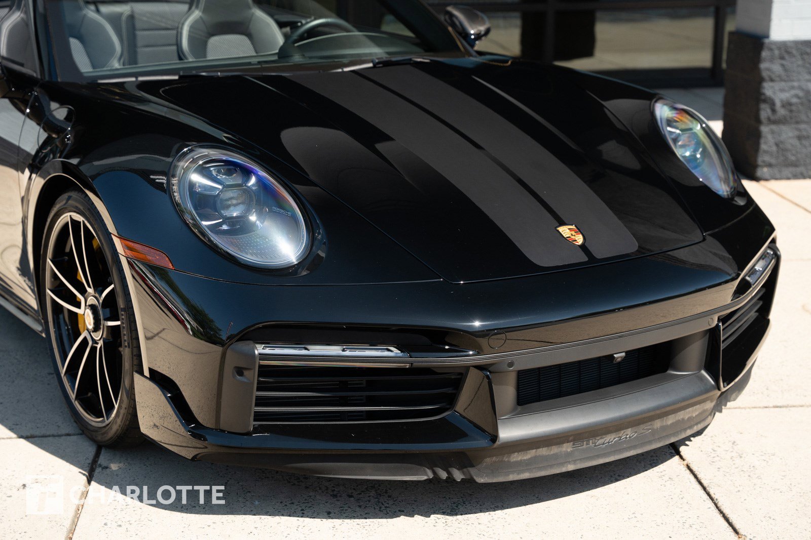 Used 2022 Porsche 911 Turbo S AWD/4WD image 2