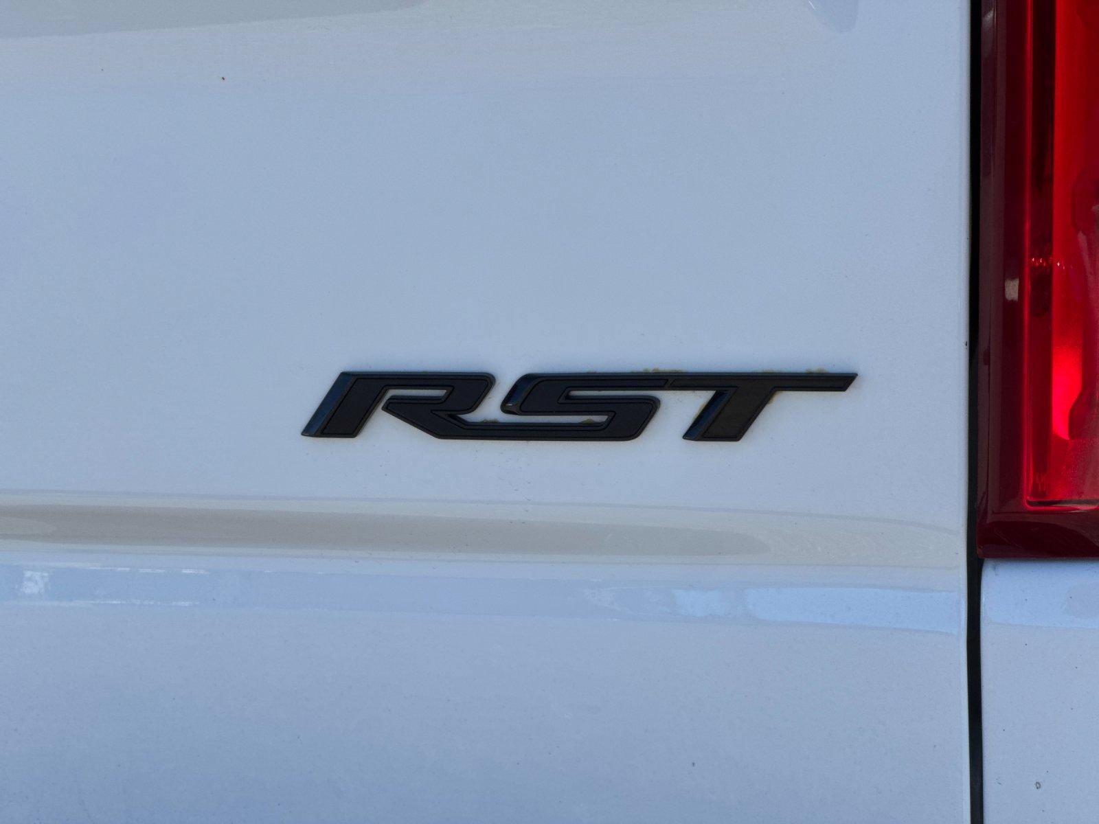 Used 2022 Chevrolet Silverado 1500 RST w/ Convenience Package II AWD/4WD image 36